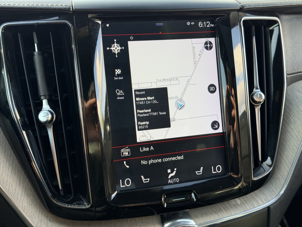 2018 Volvo XC60 Image 12