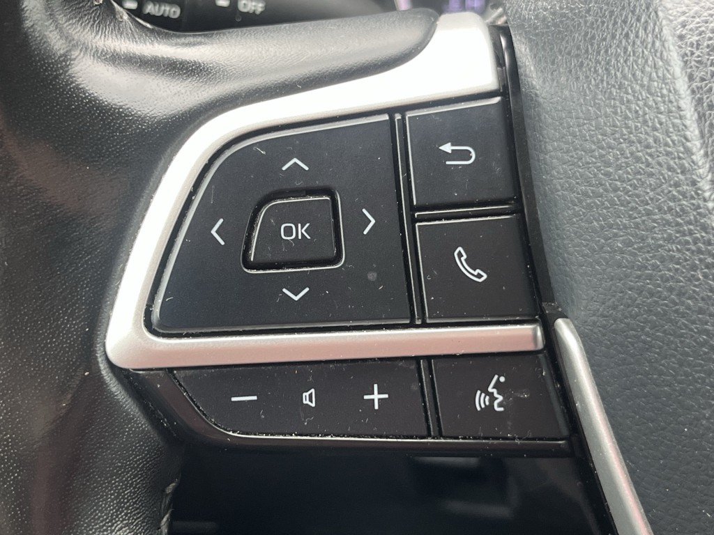 2022 Toyota Highlander Image 16