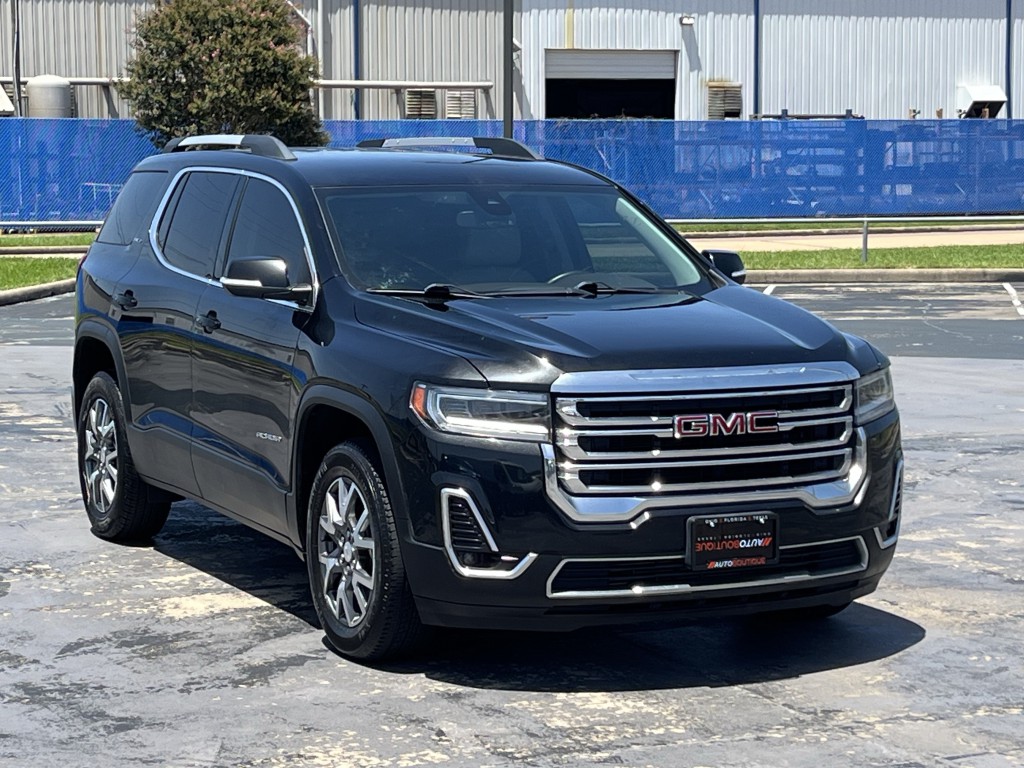 2023 GMC Acadia Image 3