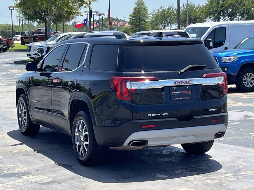 2023 GMC Acadia Image 8