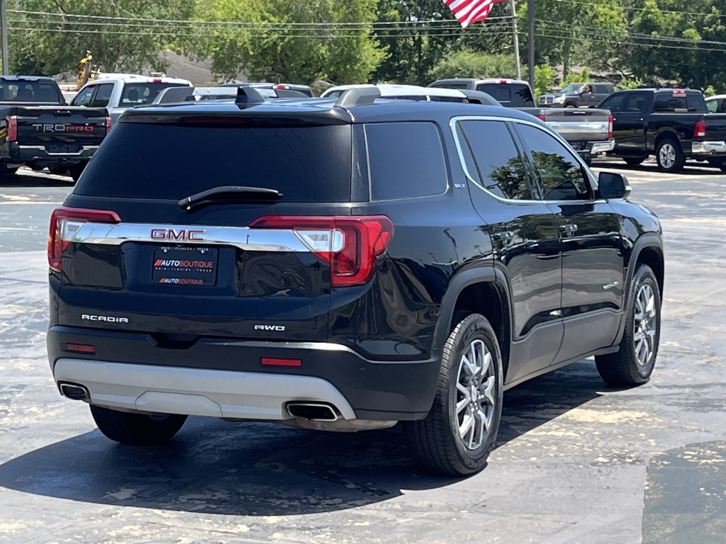 2023 GMC Acadia Image 9