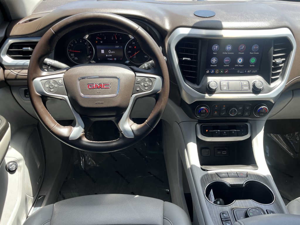 2023 GMC Acadia Image 17