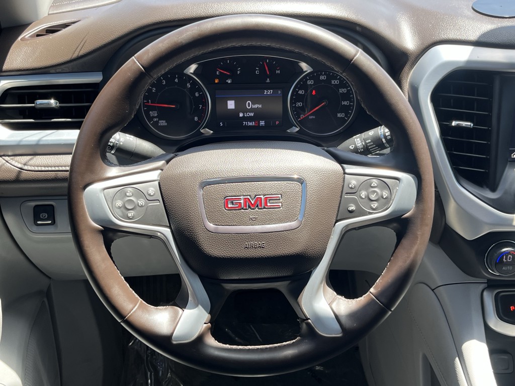2023 GMC Acadia Image 18