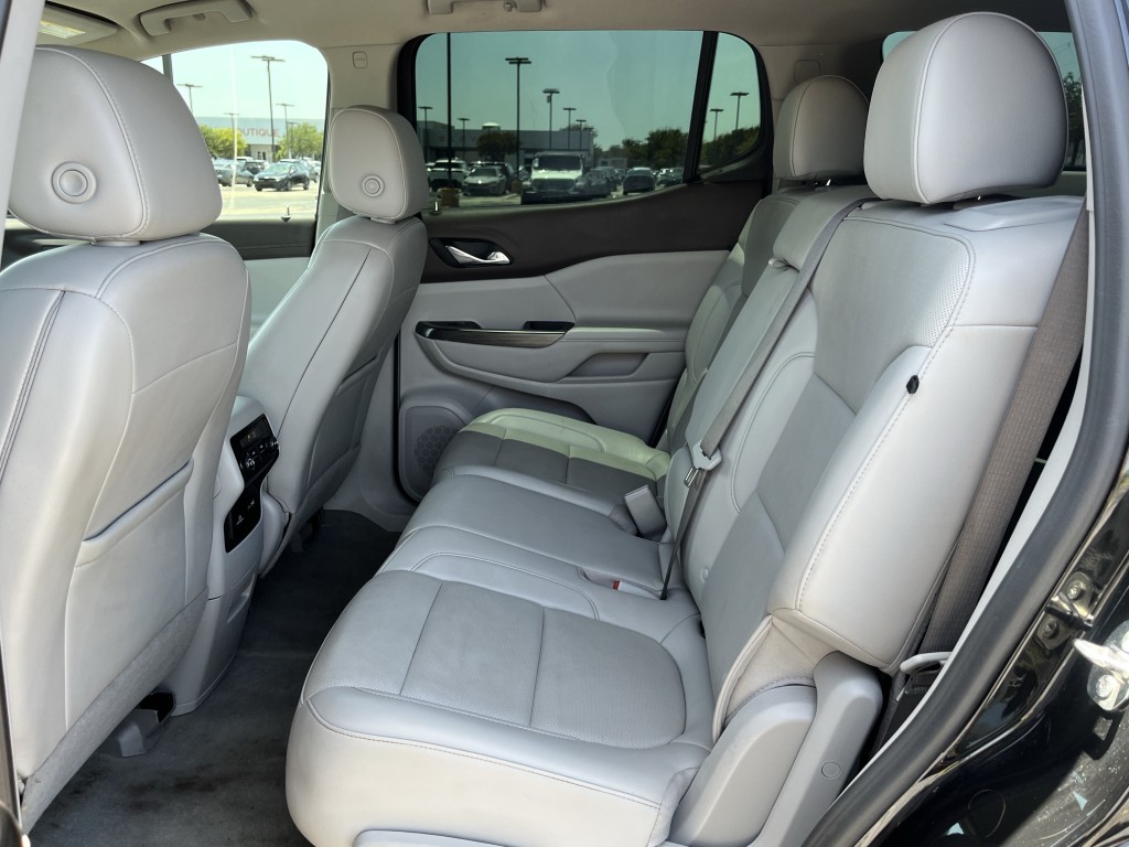2023 GMC Acadia Image 31