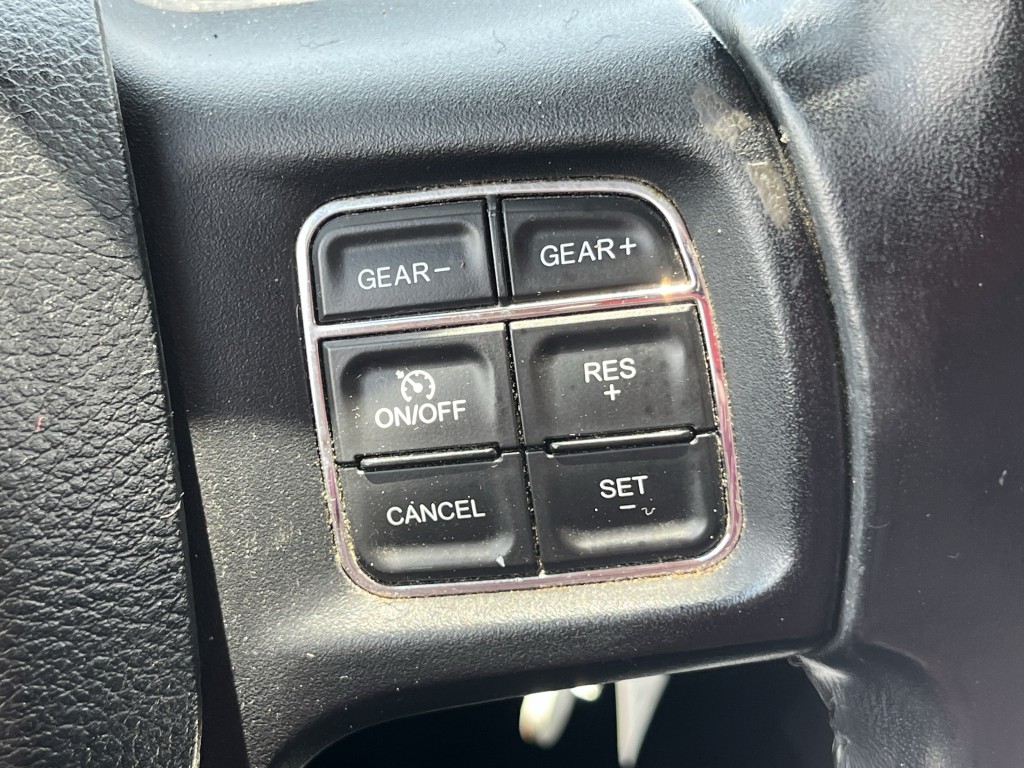 2015 RAM 1500 Image 18