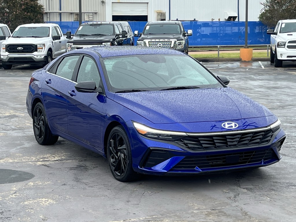 2026 Hyundai Elantra Image 6