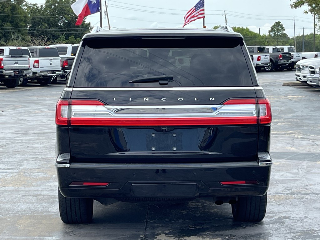 2020 Lincoln Navigator Image 11