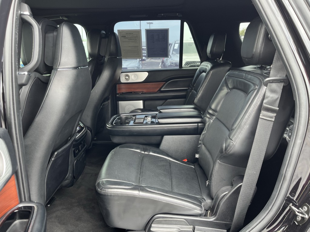 2020 Lincoln Navigator Image 32