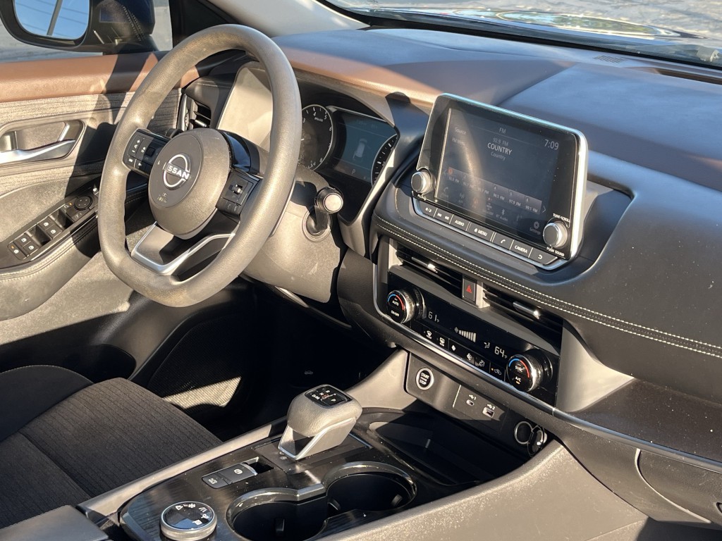2023 Nissan Rogue Image 17