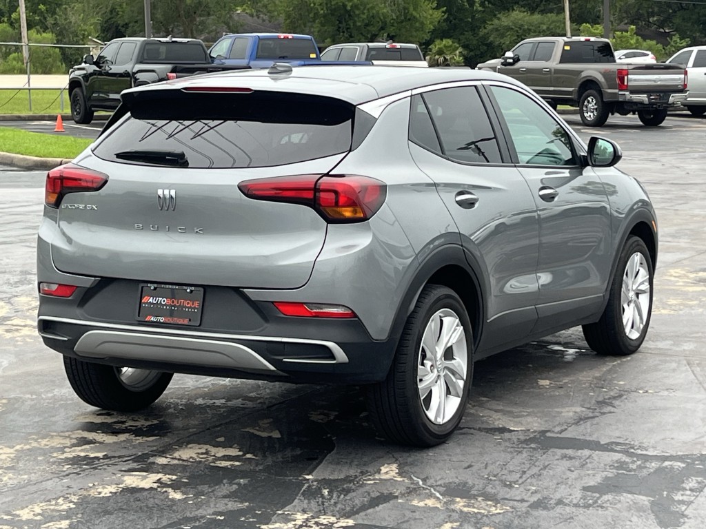 2025 Buick Enclave Image 9