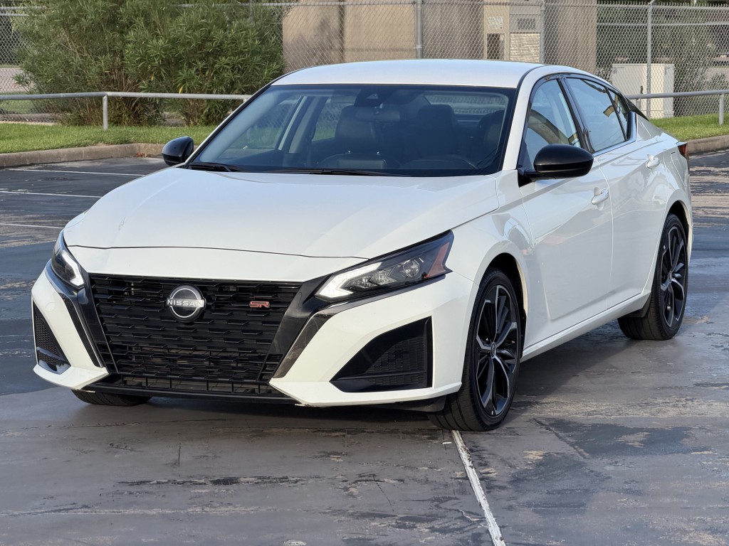 2025 Nissan Altima Image 5