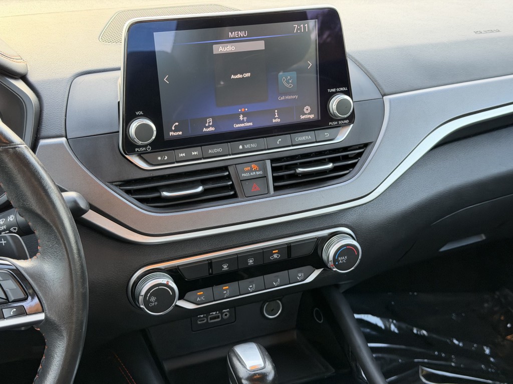 2025 Nissan Altima Image 19