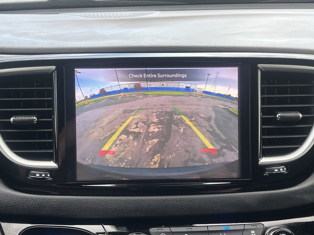 2025 Chrysler Pacifica Image 22