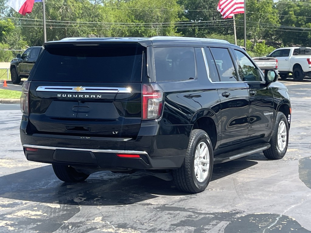 2023 Chevrolet Suburban Image 9