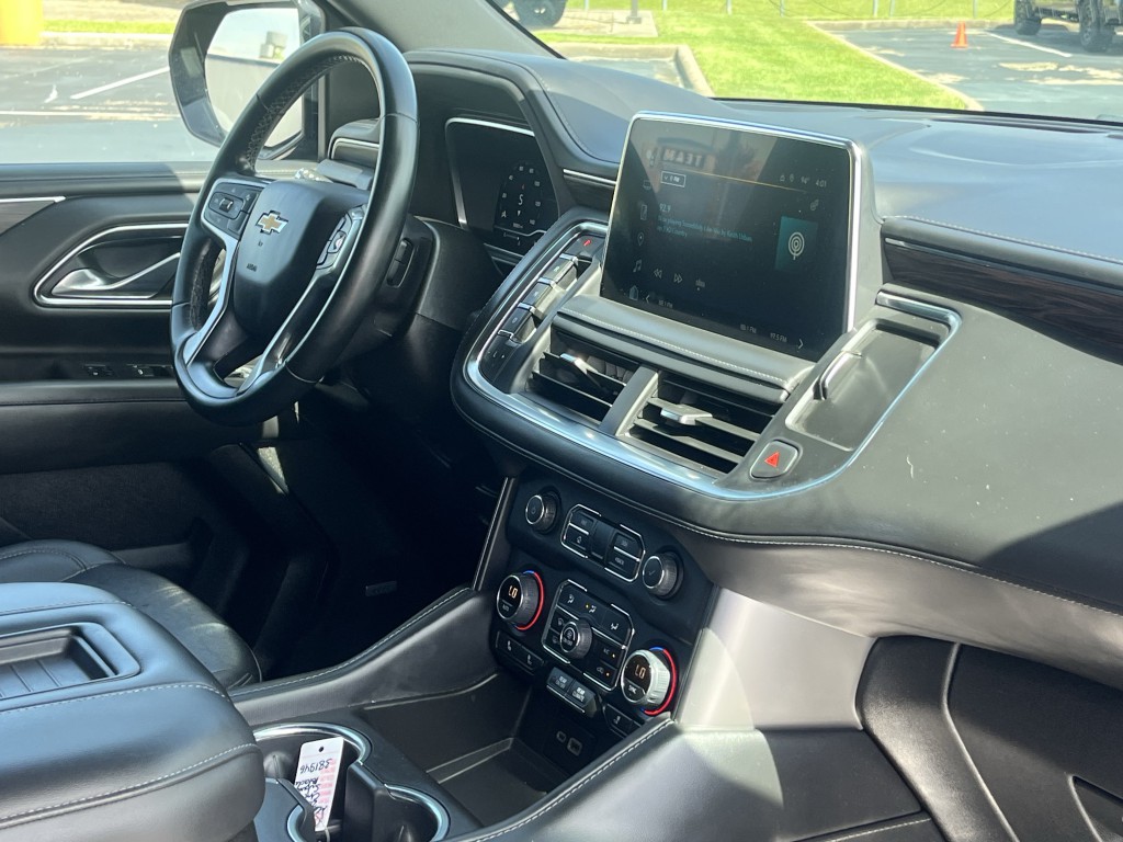 2023 Chevrolet Suburban Image 16