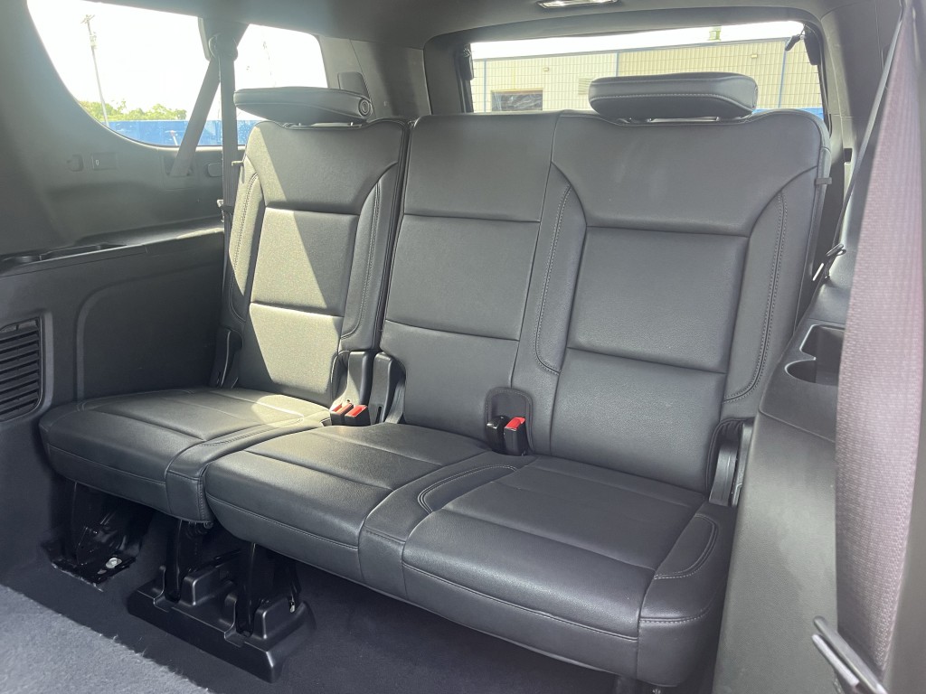 2023 Chevrolet Suburban Image 33