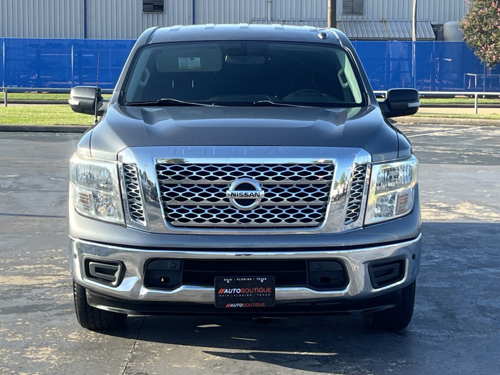 2018 Nissan Titan Image 6