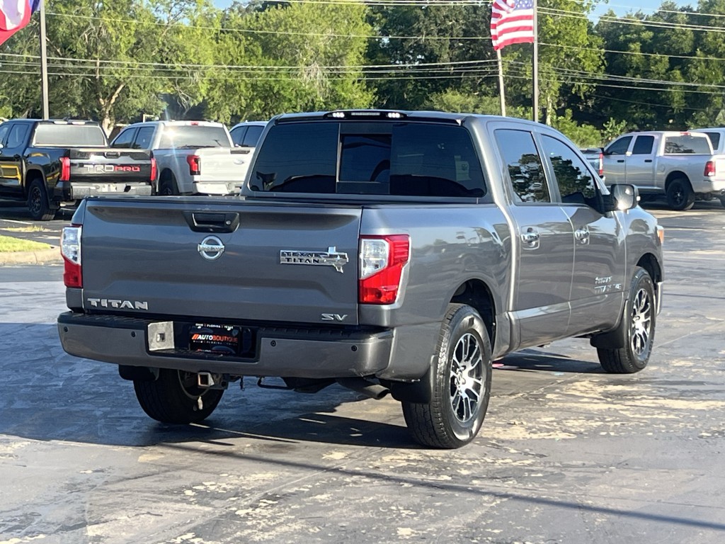 2018 Nissan Titan Image 9