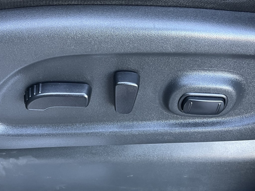 2018 Nissan Titan Image 25