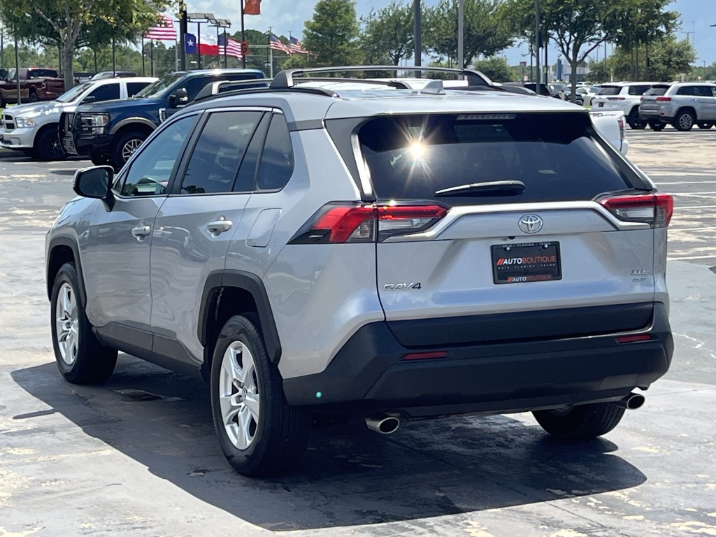 2020 Toyota Rav4 Image 8