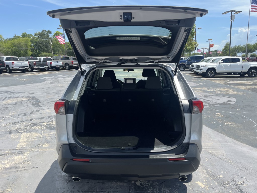 2020 Toyota Rav4 Image 11