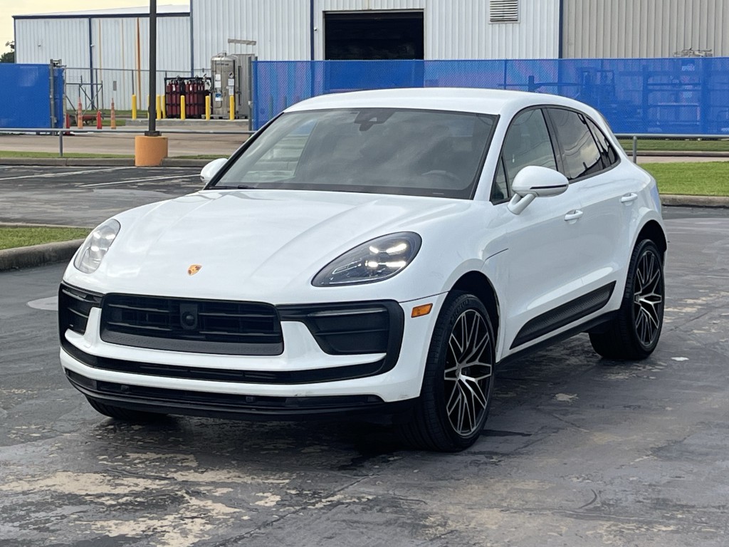 2023 Porsche Macan Image 5