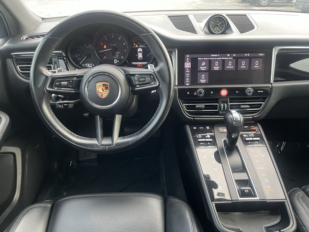 2023 Porsche Macan Image 14