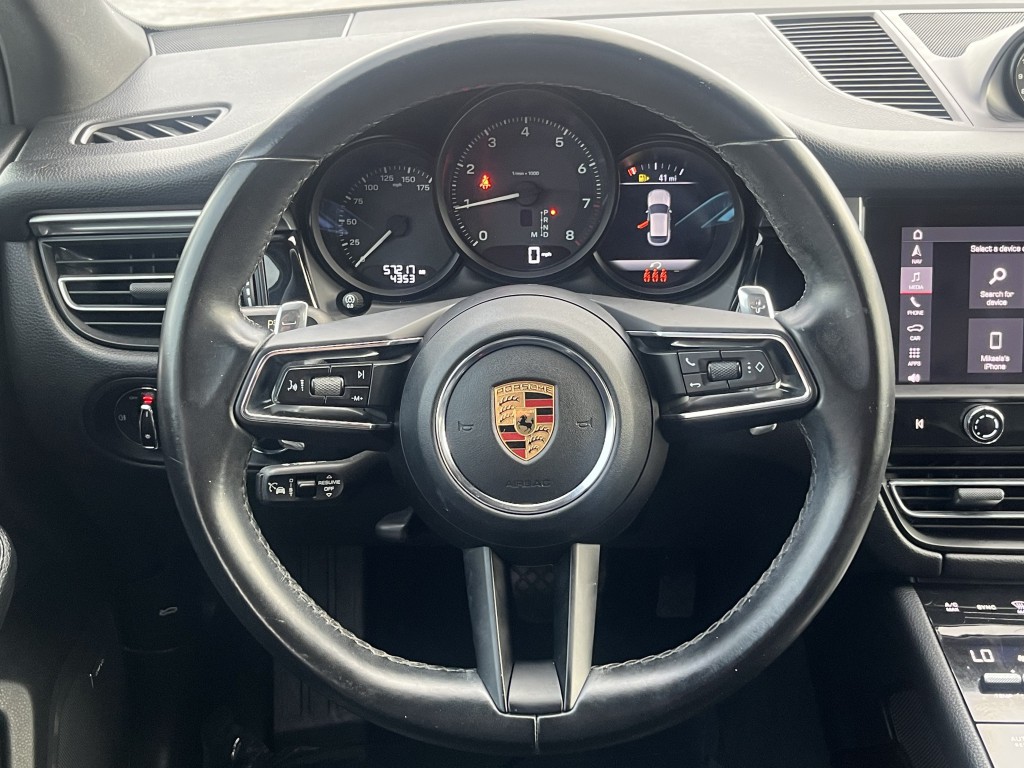 2023 Porsche Macan Image 15