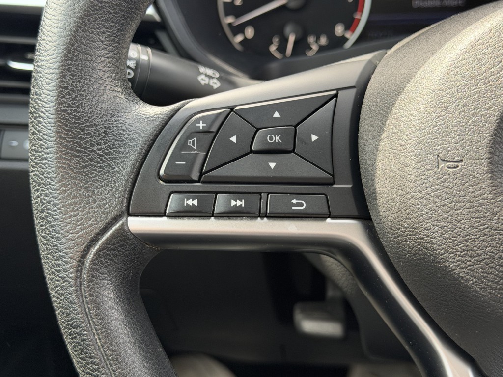 2022 Nissan Altima Image 15
