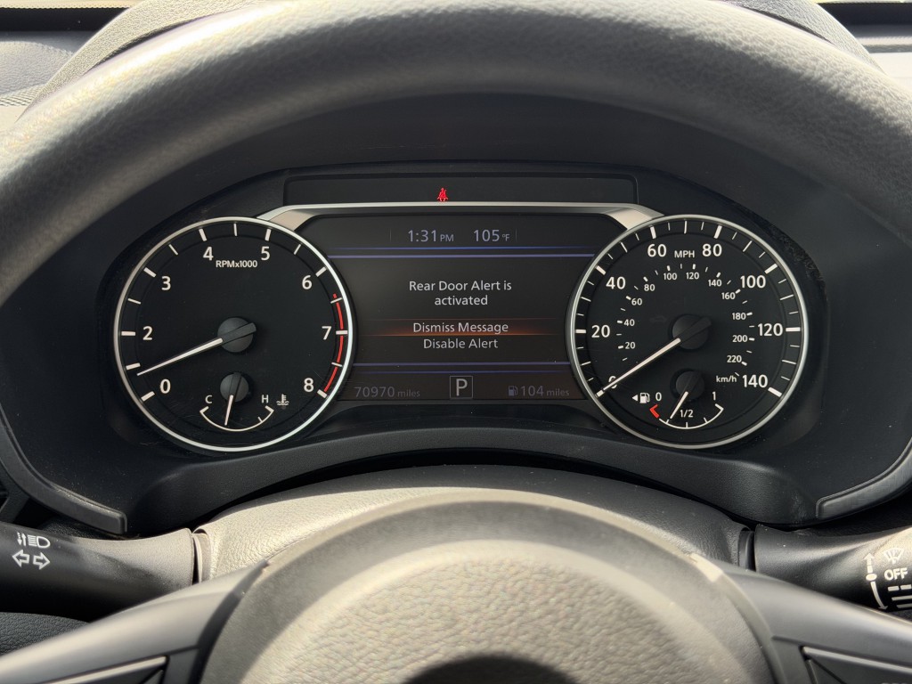 2022 Nissan Altima Image 17