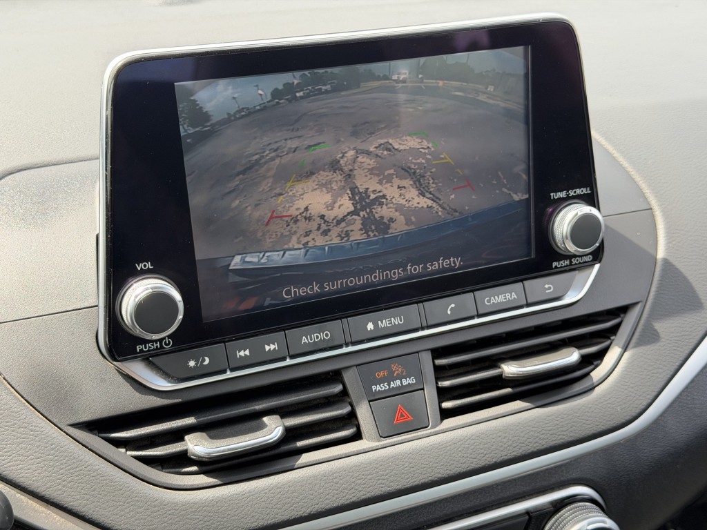 2022 Nissan Altima Image 20