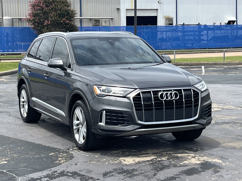 2023 Audi Q7 Image 3