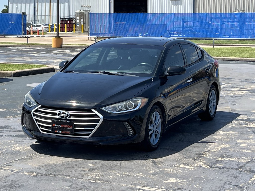 2018 Hyundai Elantra Image 3