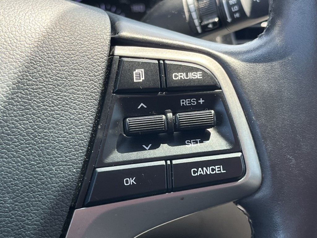 2018 Hyundai Elantra Image 19