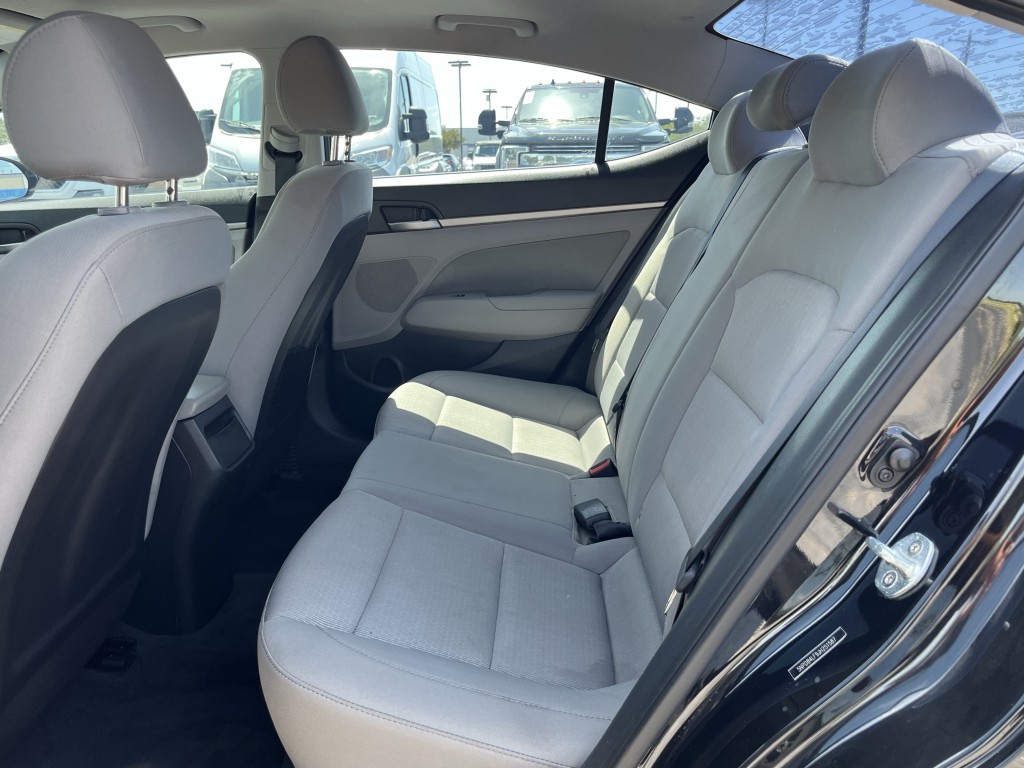 2018 Hyundai Elantra Image 27