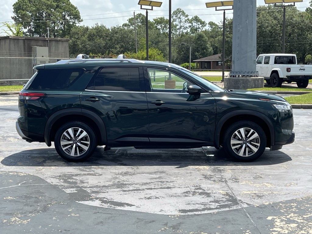 2023 Nissan Pathfinder Image 11