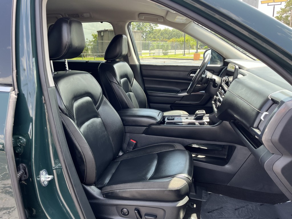 2023 Nissan Pathfinder Image 32