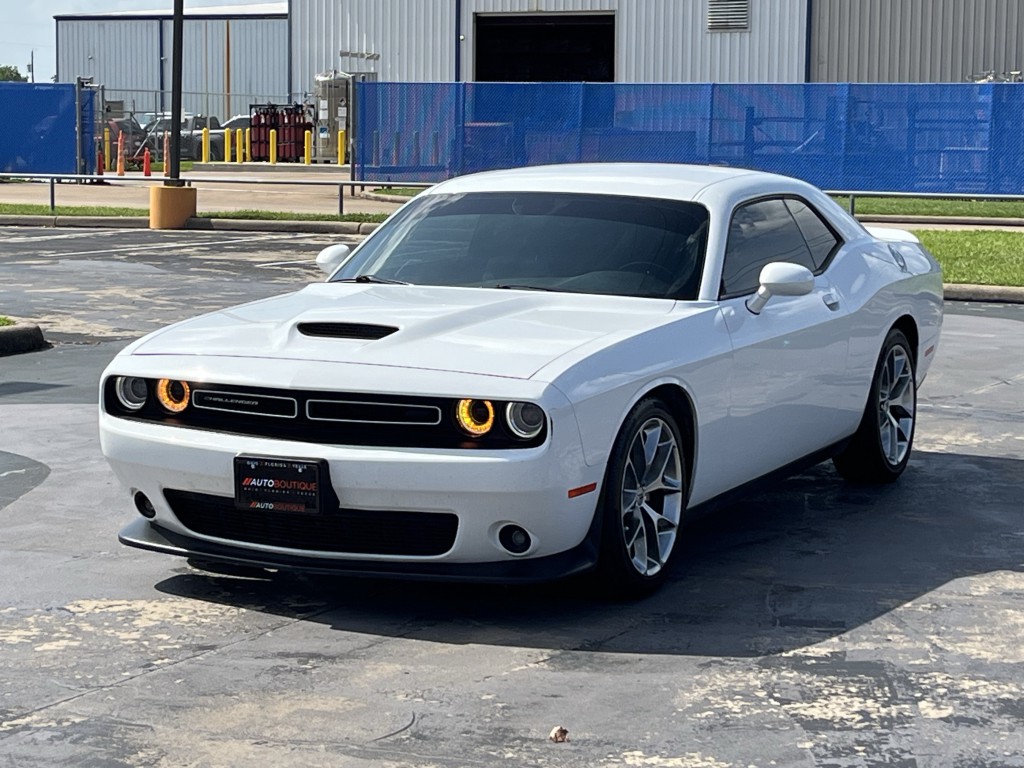 2022 Dodge Challenger Image 3