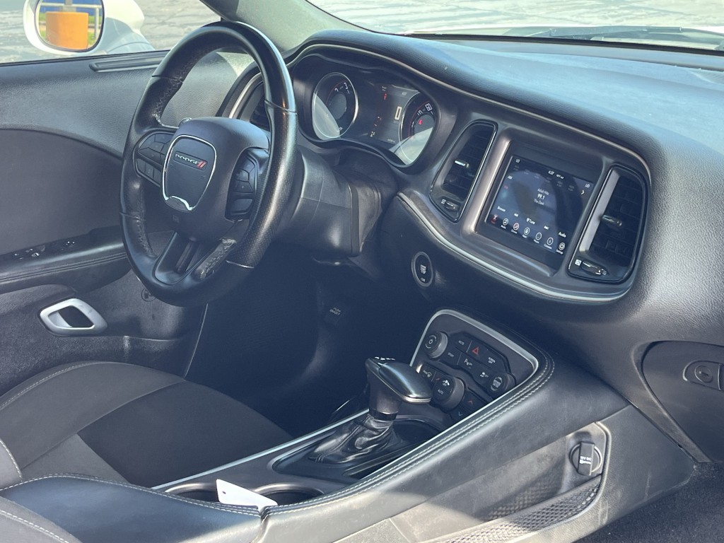 2022 Dodge Challenger Image 15