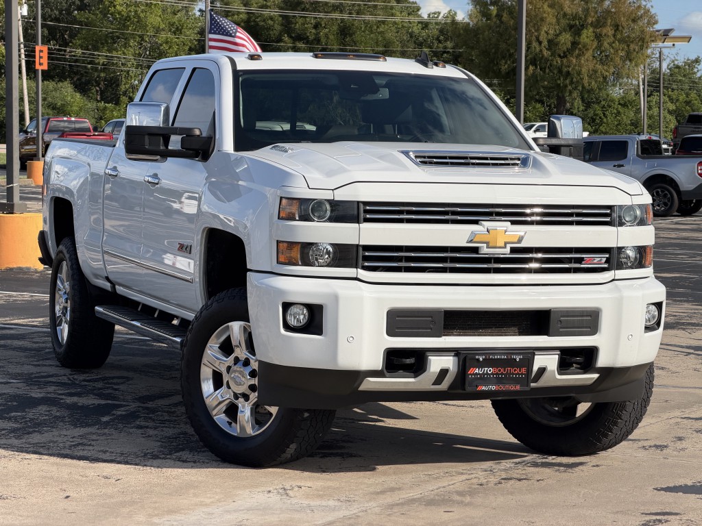 2017 Chevrolet Silverado 1500 Image 3