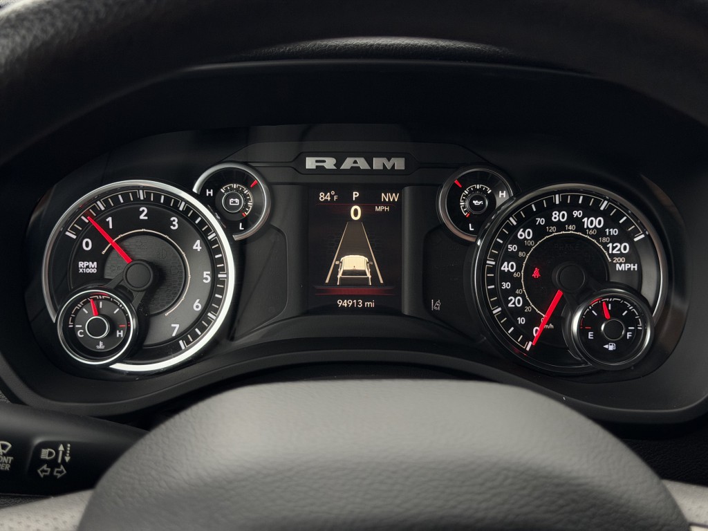 2023 RAM 1500 Image 9