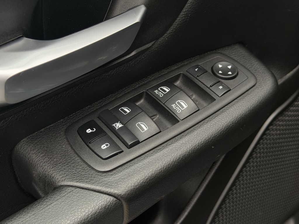 2023 RAM 1500 Image 12