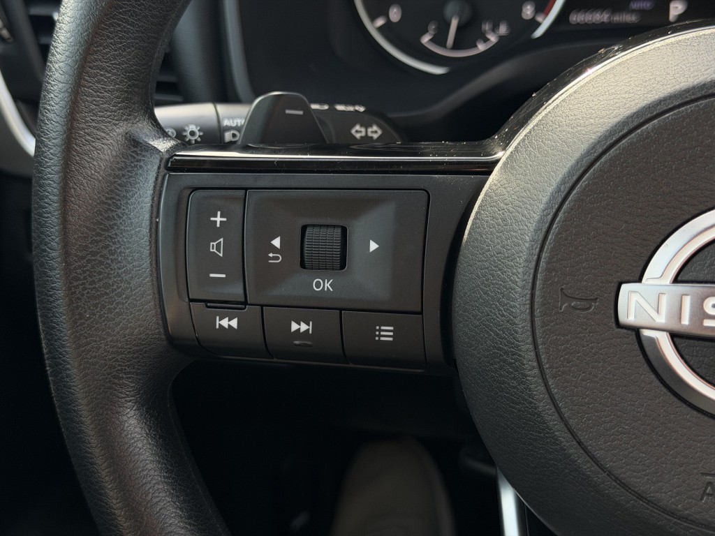 2023 Nissan Rogue Image 16