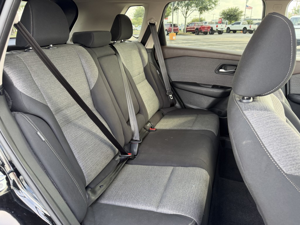2023 Nissan Rogue Image 26