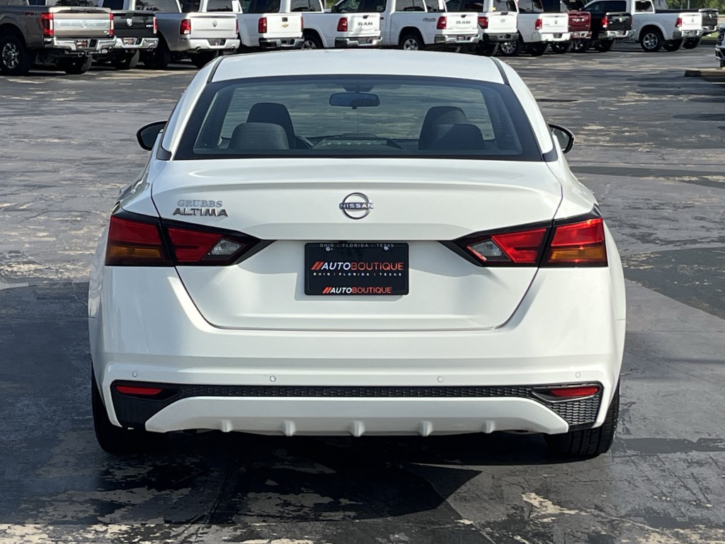 2023 Nissan Altima Image 7