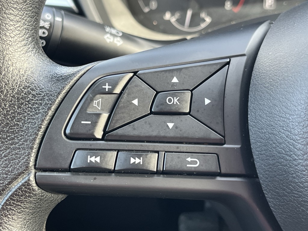 2023 Nissan Altima Image 18