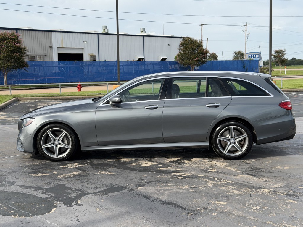 2017 Mercedes-Benz E-Class Image 11