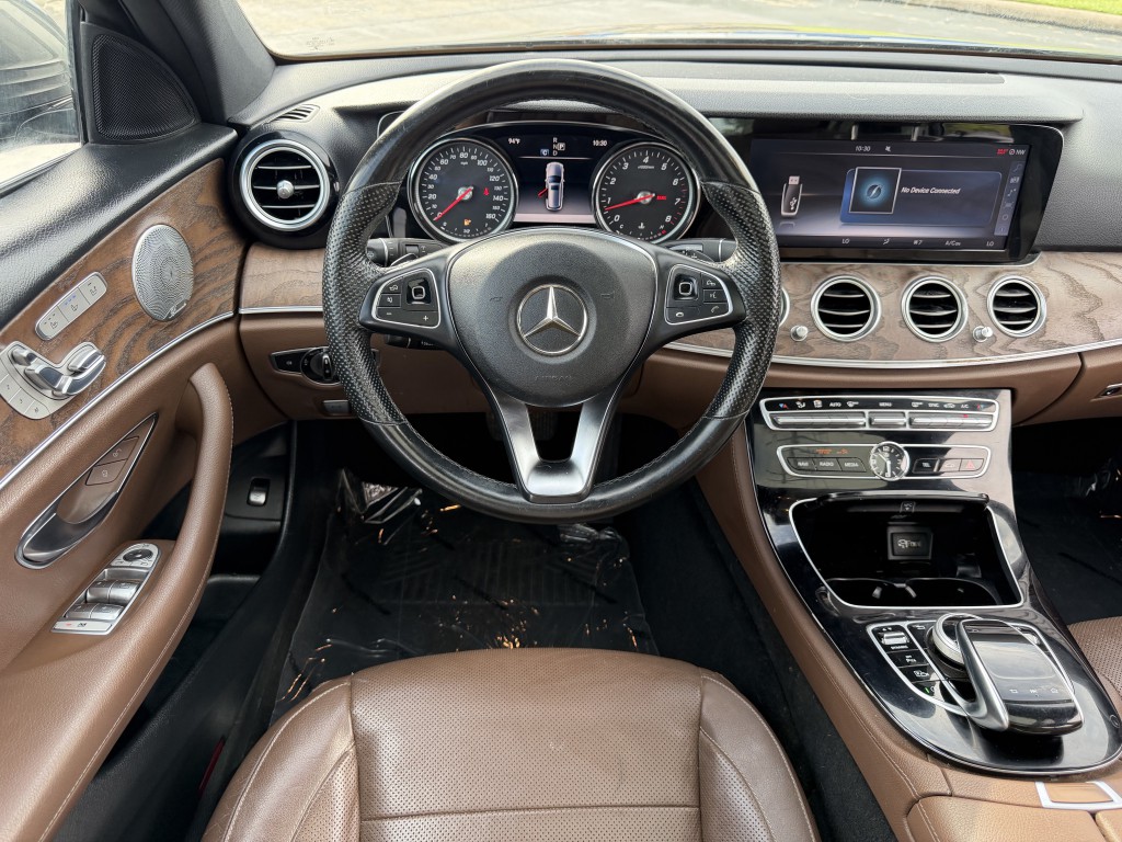 2017 Mercedes-Benz E-Class Image 14