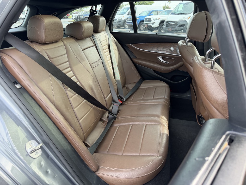 2017 Mercedes-Benz E-Class Image 29