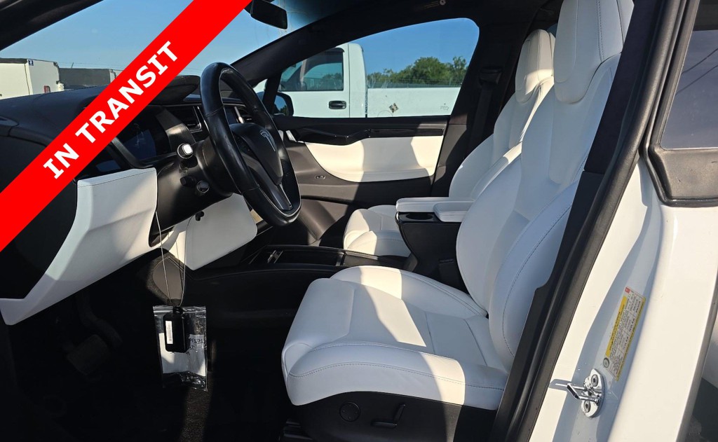 2020 Tesla Model X Image 8